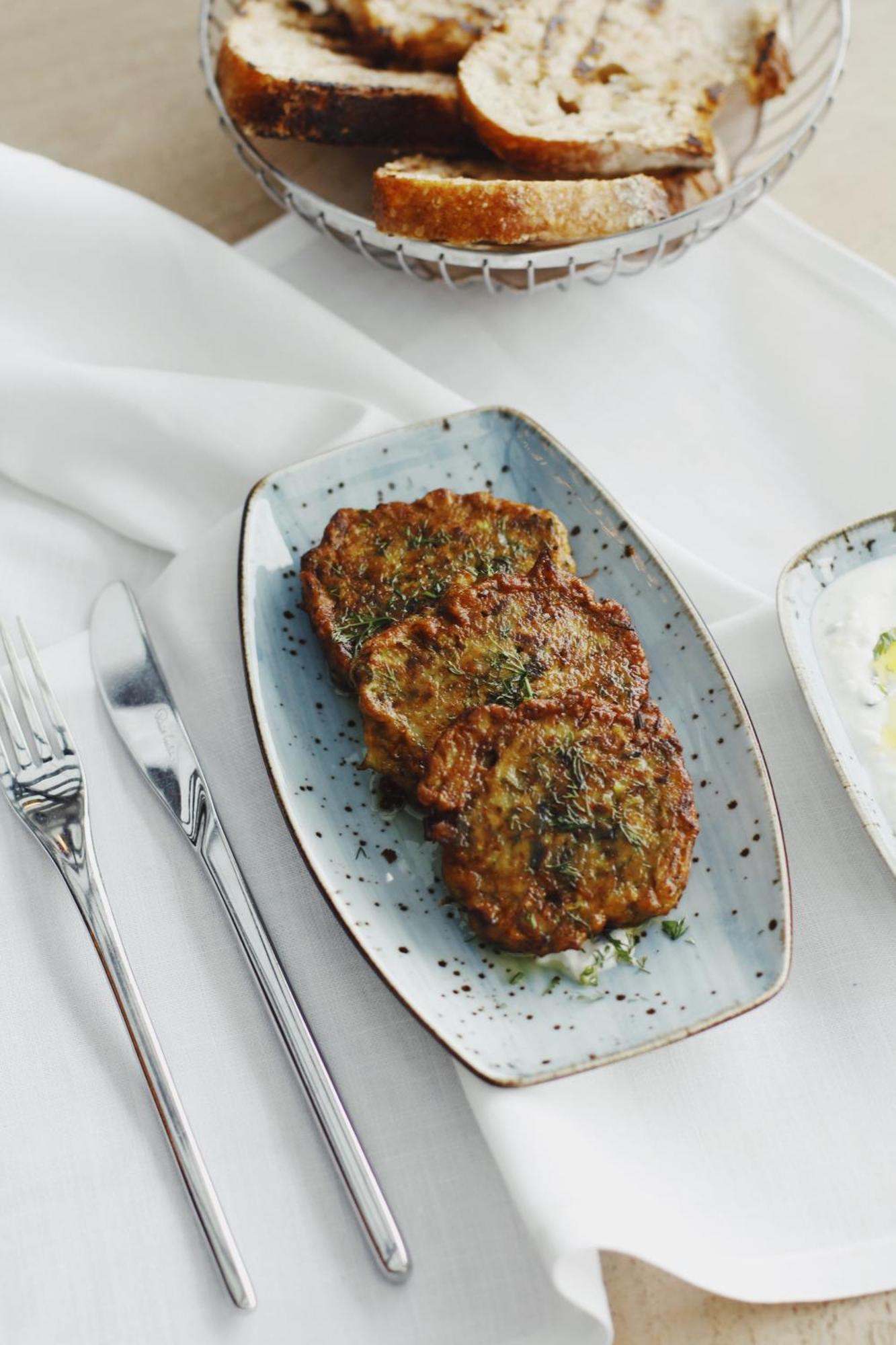 10 Karakoy Hotel อิสตันบูล ภายนอก รูปภาพ Potato pancakes