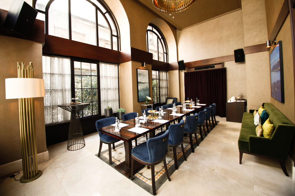 10 Karakoy Hotel อิสตันบูล ภายนอก รูปภาพ The Library at The Imperial
